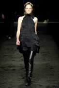 desfiles-osklen-saopauloinverno2006rtw-140