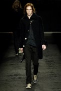 desfiles-osklen-saopauloinverno2006rtw-142