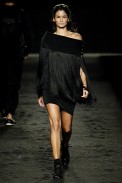 desfiles-osklen-saopauloinverno2006rtw-144