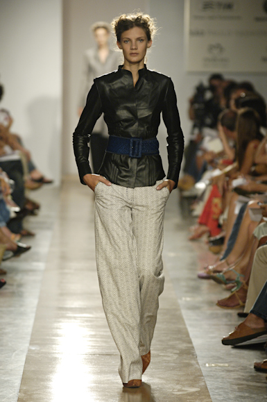 desfiles-patriciavieira-saopauloinverno2006rtw-108