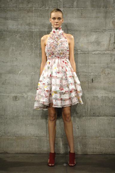 desfiles-pedrolourenco-saopauloinverno2006rtw-110