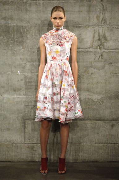desfiles-pedrolourenco-saopauloinverno2006rtw-111