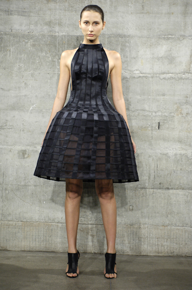 desfiles-pedrolourenco-saopauloinverno2006rtw-117