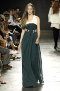 desfiles-raiadegoeye-saopauloinverno2006rtw-103