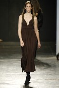 desfiles-raiadegoeye-saopauloinverno2006rtw-126