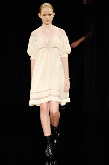desfiles-reinaldolourenco-saopauloinverno2006rtw-111