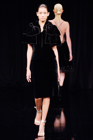 desfiles-reinaldolourenco-saopauloinverno2006rtw-117