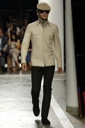 desfiles-ricardoalmeida-saopauloinverno2006rtw-126