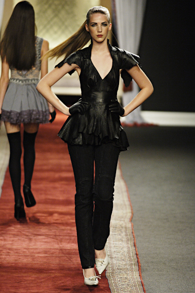 desfiles-samuelcirnasck-saopauloinverno2006rtw-102