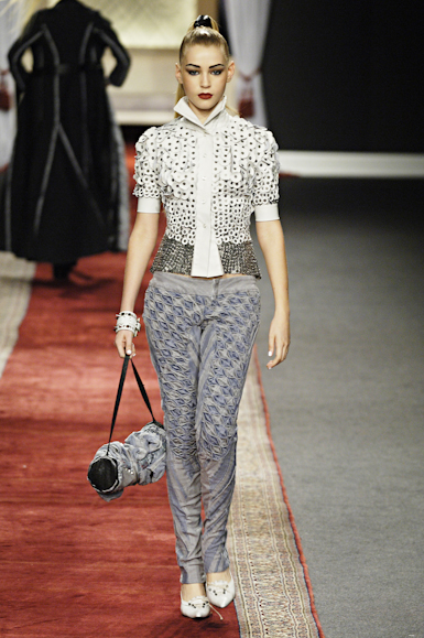desfiles-samuelcirnasck-saopauloinverno2006rtw-111