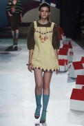 desfiles-triton-saopauloinverno2006rtw-107