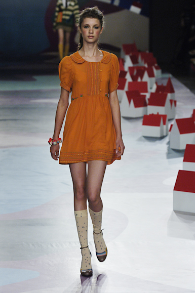 desfiles-triton-saopauloinverno2006rtw-115