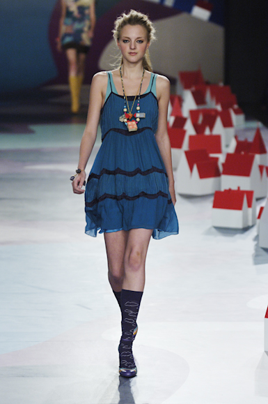 desfiles-triton-saopauloinverno2006rtw-121