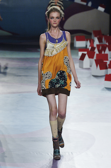 desfiles-triton-saopauloinverno2006rtw-132