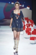 desfiles-triton-saopauloinverno2006rtw-135