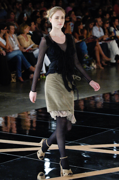 desfiles-iodice-saopauloinverno2006rtw-103
