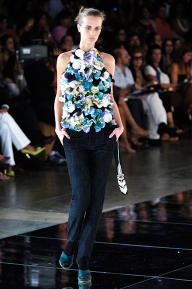 desfiles-iodice-saopauloinverno2006rtw-106
