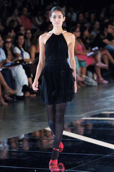 desfiles-iodice-saopauloinverno2006rtw-107