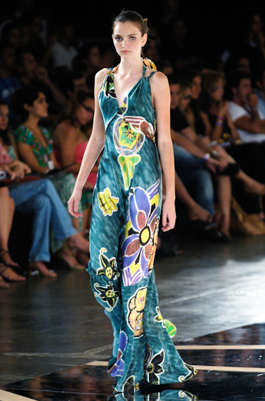 desfiles-iodice-saopauloinverno2006rtw-109