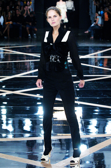 desfiles-iodice-saopauloinverno2006rtw-110