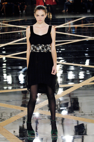 desfiles-iodice-saopauloinverno2006rtw-115