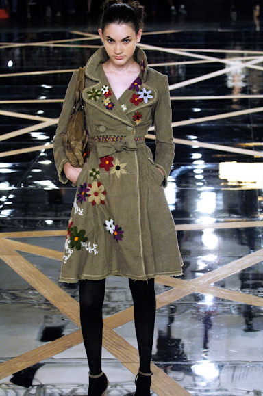 desfiles-iodice-saopauloinverno2006rtw-117