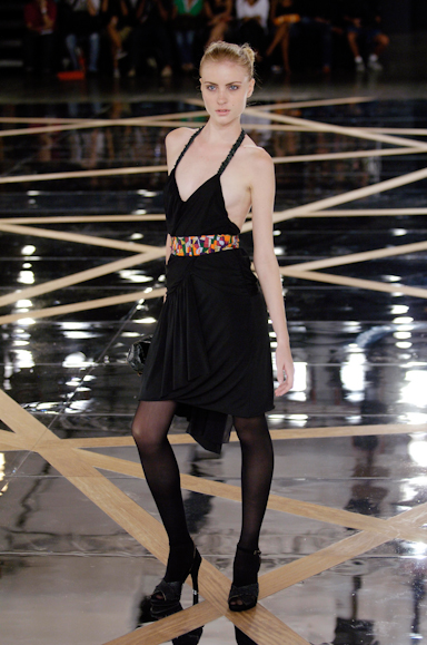 desfiles-iodice-saopauloinverno2006rtw-120