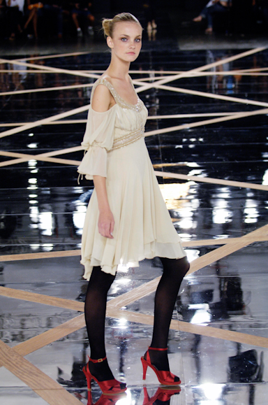 desfiles-iodice-saopauloinverno2006rtw-123