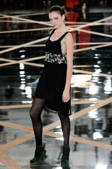desfiles-iodice-saopauloinverno2006rtw-128