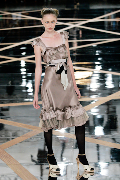 desfiles-iodice-saopauloinverno2006rtw-131