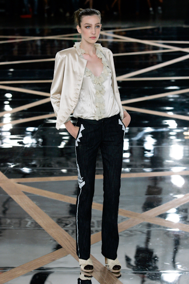 desfiles-iodice-saopauloinverno2006rtw-139