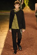desfiles-uma-saopauloinverno2006rtw-110