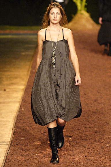 desfiles-uma-saopauloinverno2006rtw-122