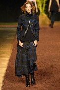 desfiles-uma-saopauloinverno2006rtw-132