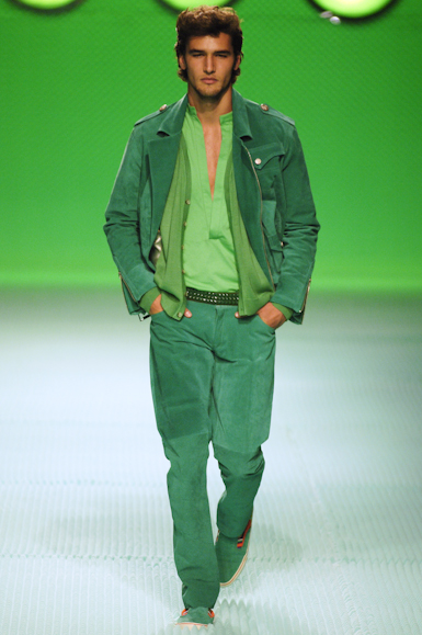 desfiles-vrom-saopauloinverno2006rtw-102