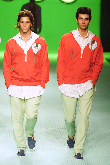 desfiles-vrom-saopauloinverno2006rtw-108