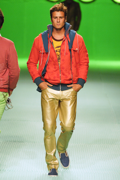 desfiles-vrom-saopauloinverno2006rtw-115