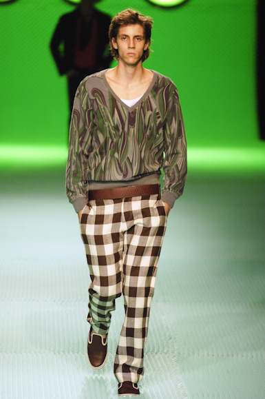 desfiles-vrom-saopauloinverno2006rtw-122
