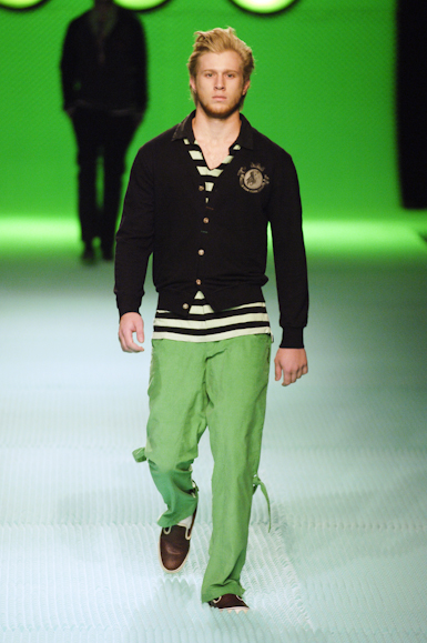 desfiles-vrom-saopauloinverno2006rtw-128
