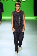 desfiles-vrom-saopauloinverno2006rtw-137