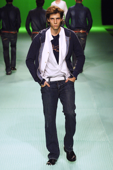 desfiles-vrom-saopauloinverno2006rtw-140