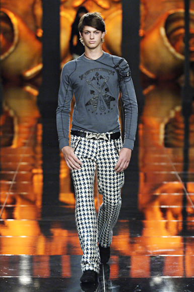 desfiles-videbula-saopauloinverno2006rtw-121