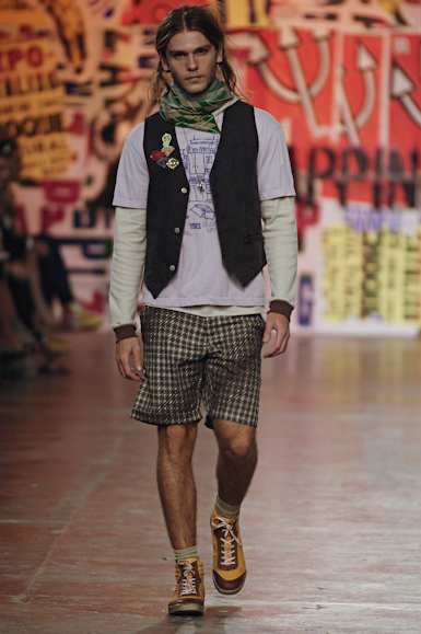 desfiles-zapping-saopauloinverno2006rtw-108