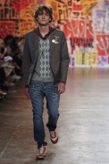 desfiles-zapping-saopauloinverno2006rtw-109