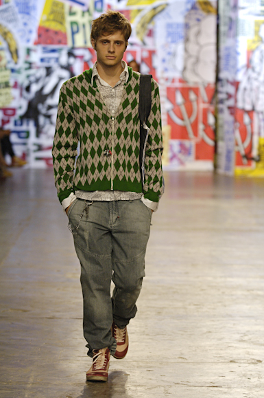 desfiles-zapping-saopauloinverno2006rtw-112