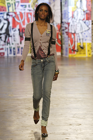 desfiles-zapping-saopauloinverno2006rtw-116