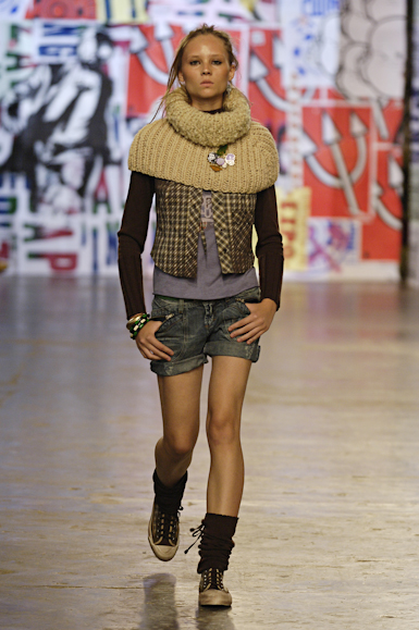 desfiles-zapping-saopauloinverno2006rtw-120