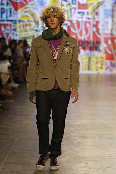 desfiles-zapping-saopauloinverno2006rtw-126
