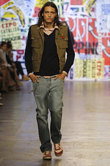 desfiles-zapping-saopauloinverno2006rtw-140