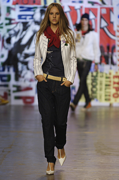 desfiles-zapping-saopauloinverno2006rtw-142